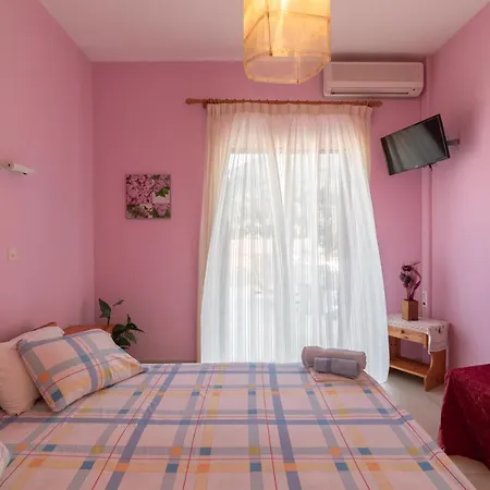 Apartament Avra