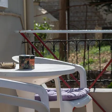 Apartament Avra