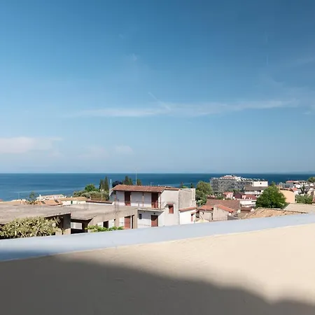 Apartament Avra